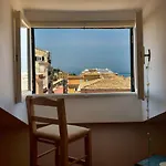 Kompitsi Mansion *